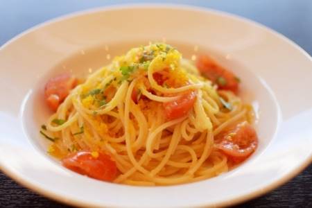 Insalata di spaghetti alla bottarga