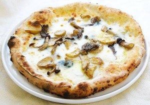 Pizza ai Funghi in bianco